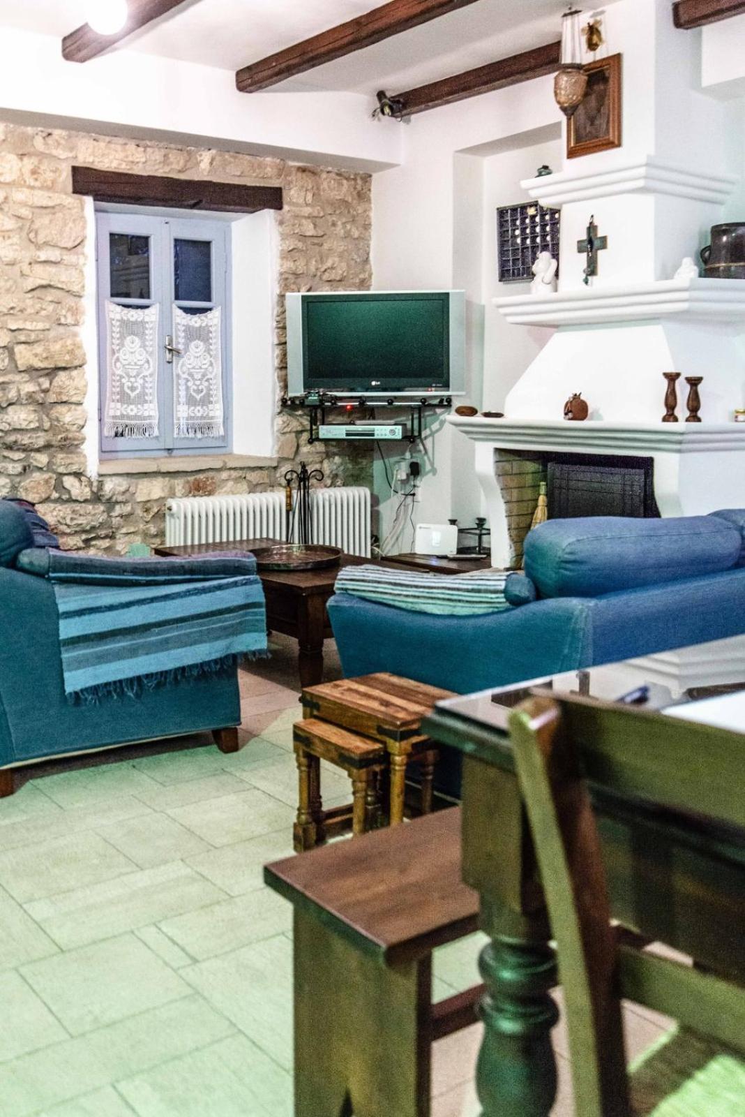 Petrinο Katochori