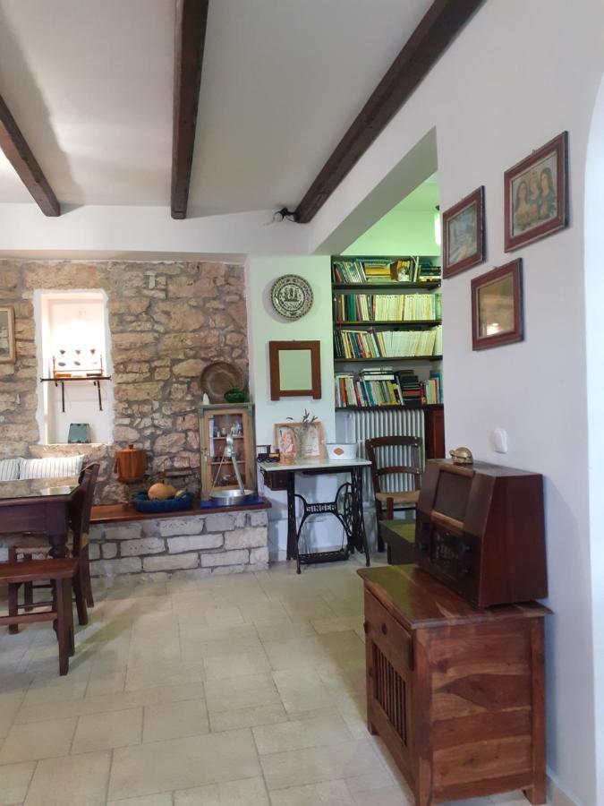 Apartment Petrinο Katochori *