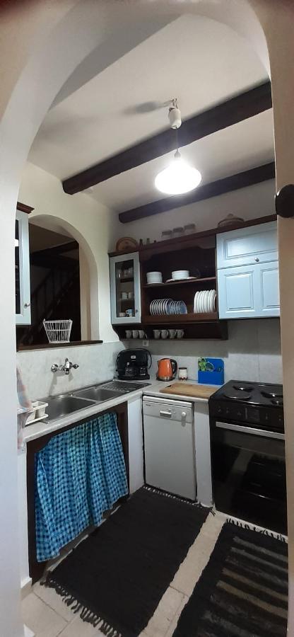 Petrinο Katochori * Katokhorion (Lefkada)
